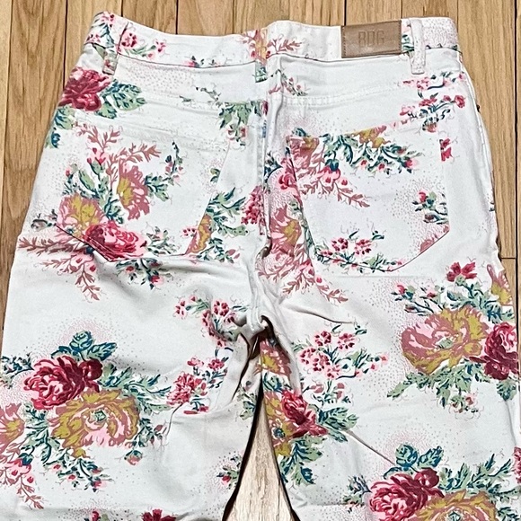 Urban Outfitters BDG Floral Jeans - Picture 5 of 6